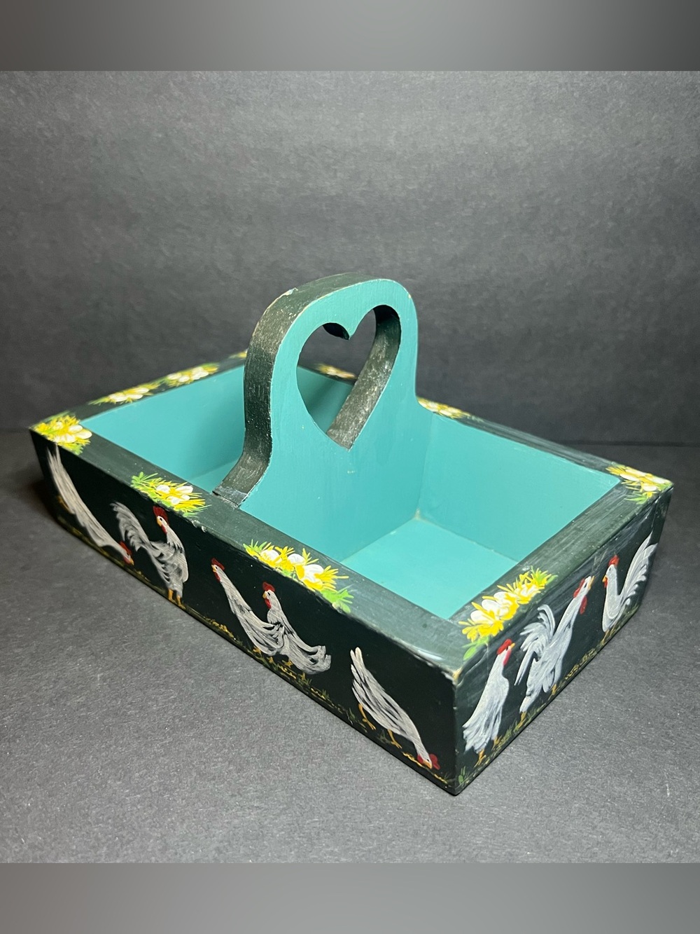 VTG 1984 Signed Wooden Farmhouse Chicken & Rooster Caddy w/ Heart Shaped Handle